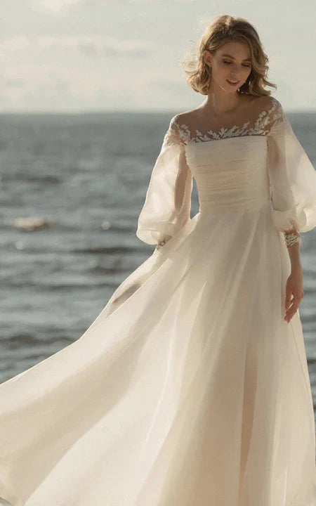 Vestido de novia formal de gasa estilo imperio con escote redondo, mangas 3-4 abullonadas y fruncido con lazo para playa